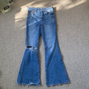 Woman’s bootcut jeans